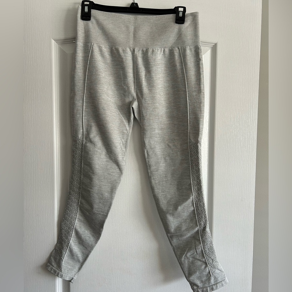 Fabletics Women Silver Gray Leggings